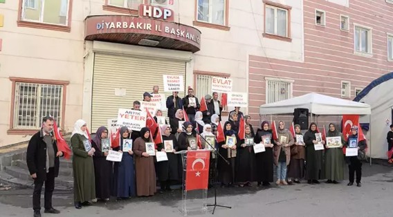 Hülya Koçyiğit’ten anlamlı ziyaret!